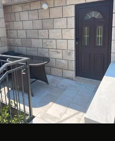H&D Apartment Sumartin Exterior photo